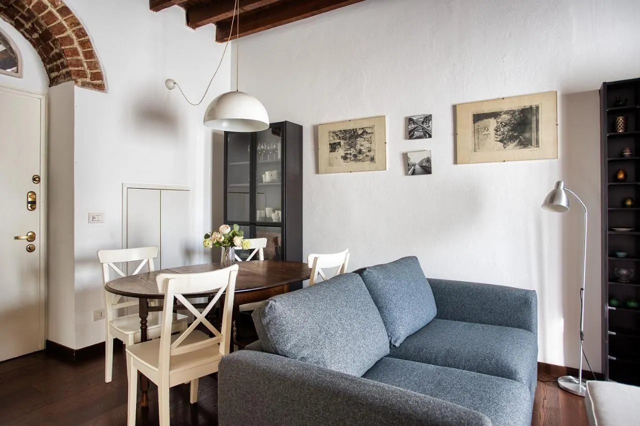 Apartment Joivy Tasteful Flat Near City Centre Milan