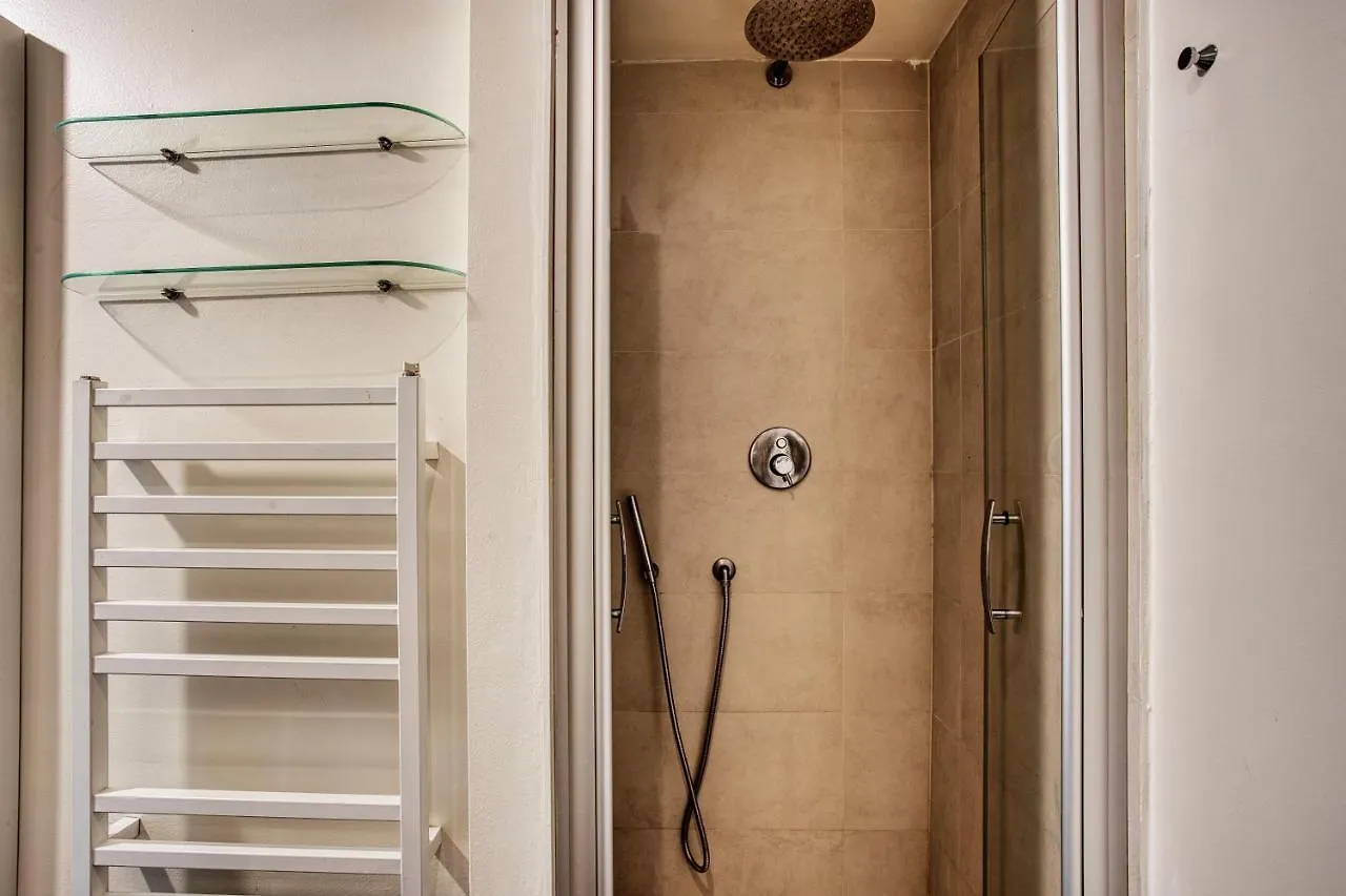 Apartment Joivy Tasteful Flat Near City Centre Milan